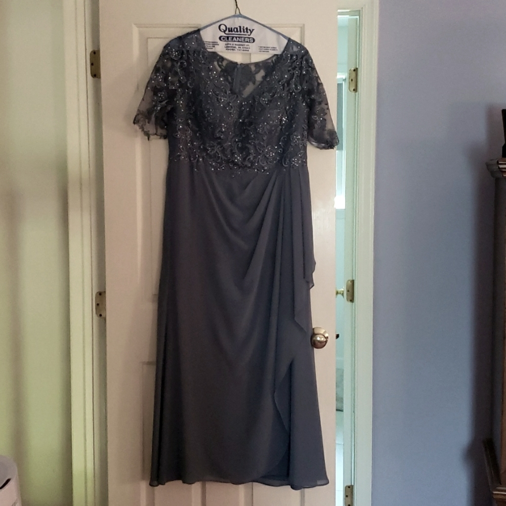COPY - Gown- Oleg Cassini. Worn one time. Size 16W. Gray.  Was dry cleaned.